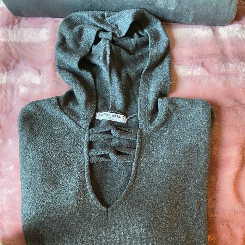 Sweater with hoodie